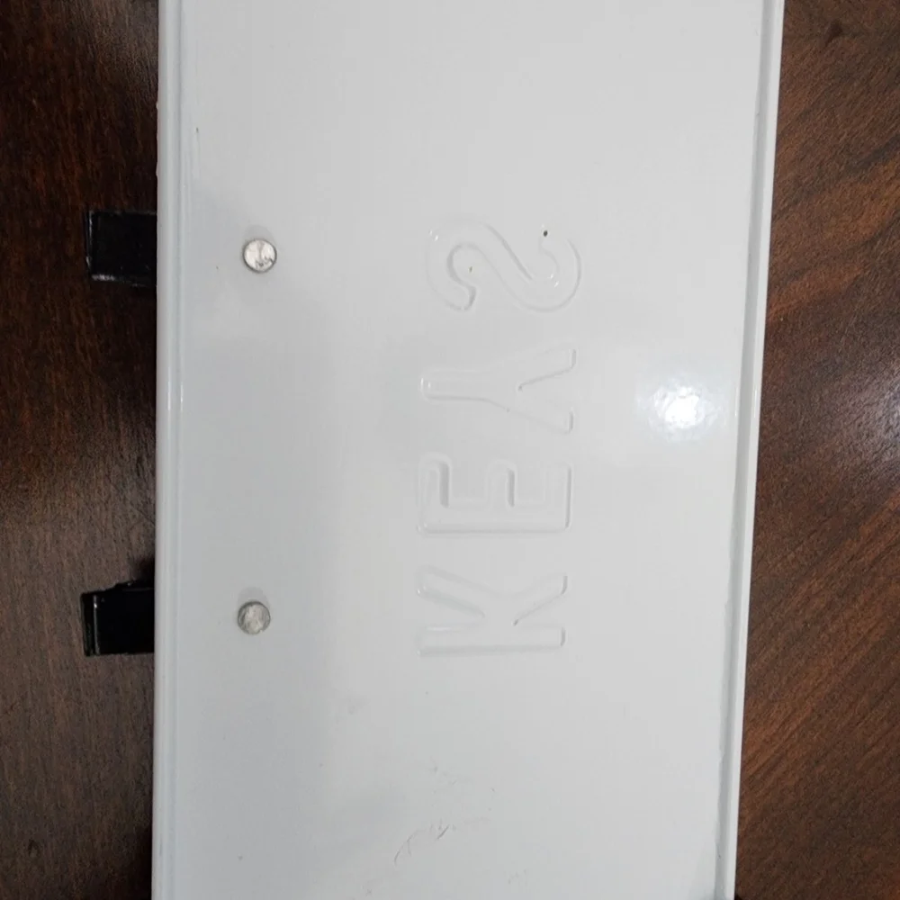 White and Black 'KEYS' Wall Decor